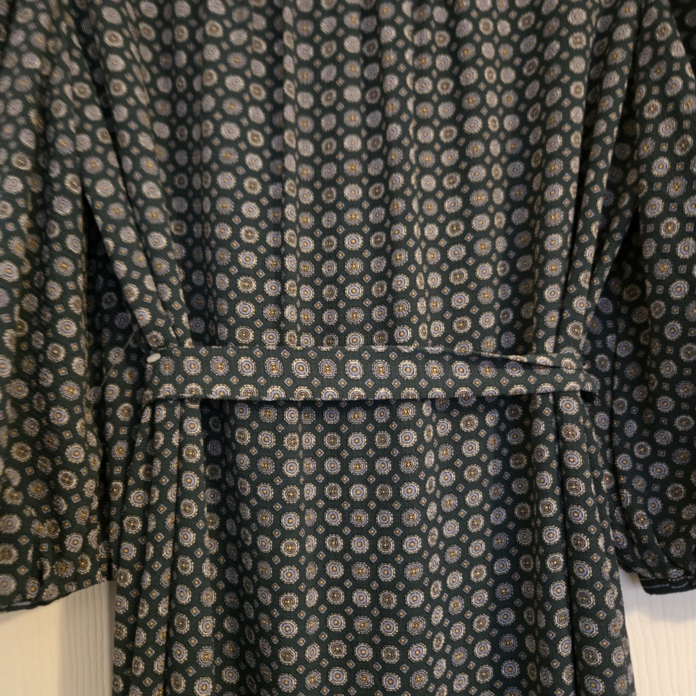 Max Studio Dark Green Geometric Long Sleeve Dress - Picture 4 of 6